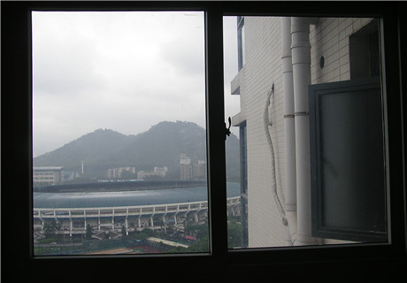 城市主場.jpg “隔音門窗”/