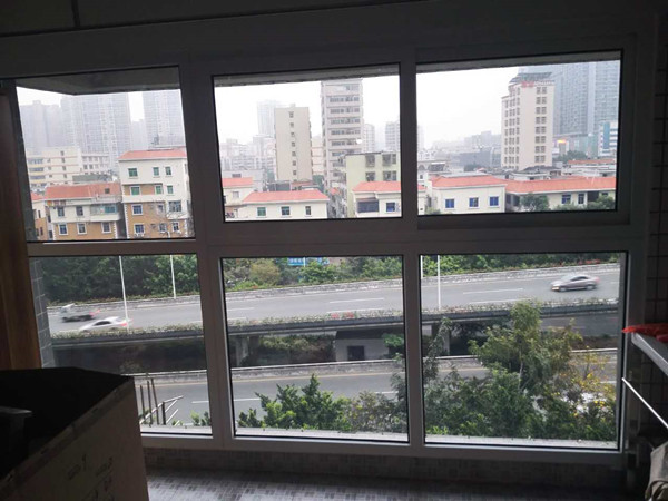 深圳朗斯隔音窗